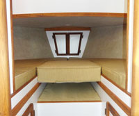 Roomy v-berth